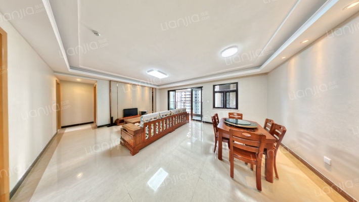 荣和公园大道二手房实景图