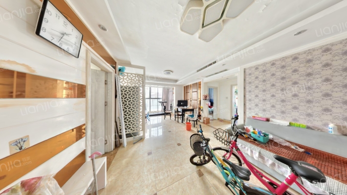 天中之星小区二手房实景图