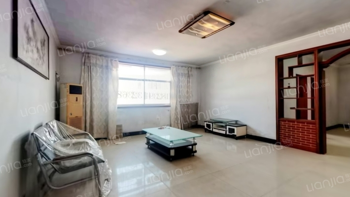 名鸿小區二手房实景图