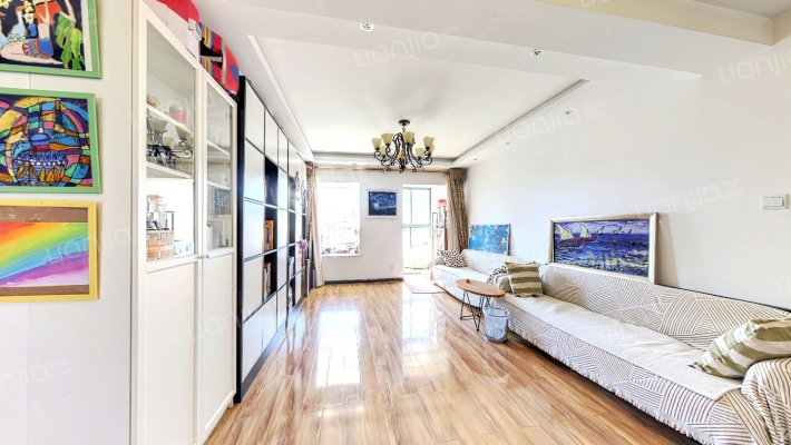 博客寓二手房实景图