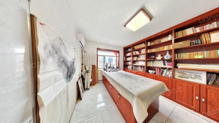 人民警察公寓二手房实景图