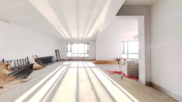 滨江1号公馆二手房实景图