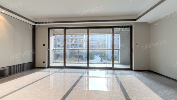 春宸上府二手房实景图