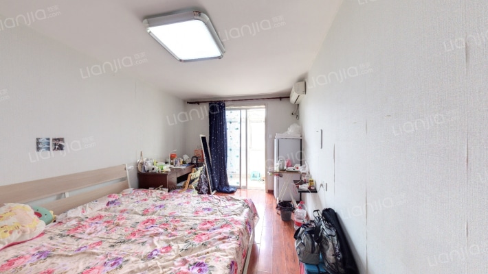 华记里二手房实景图