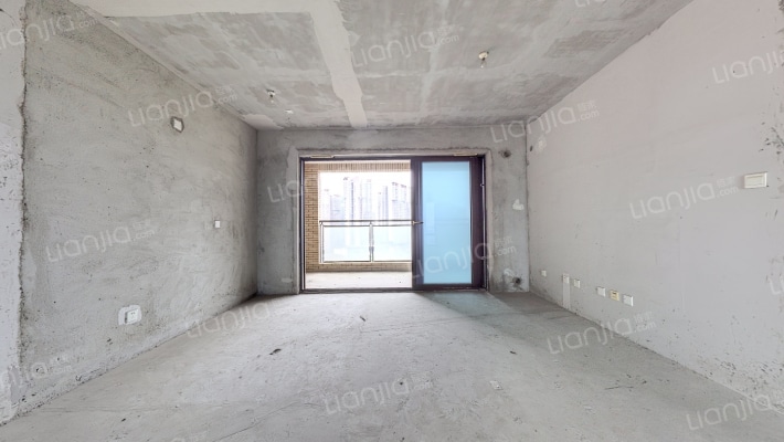 中央原著二手房实景图