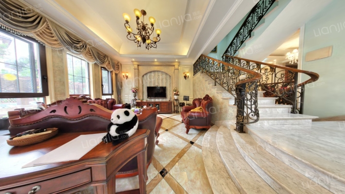 央墅蓝卡斯特二手房实景图