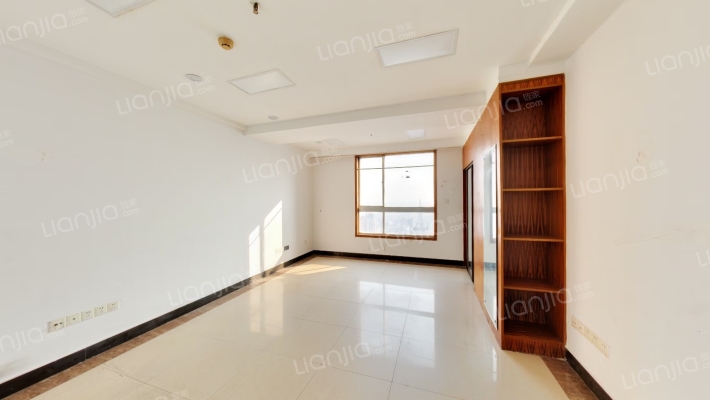 新世界中心二手房实景图