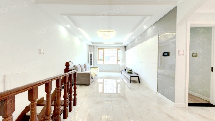 青特赫府一期二手房实景图