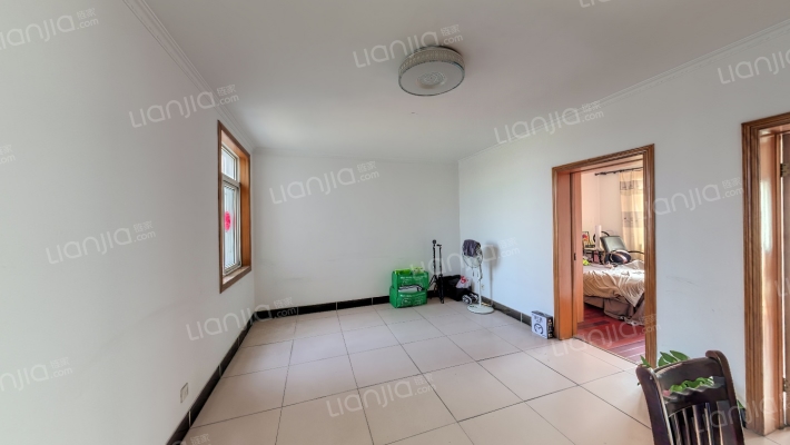 新都花园二手房实景图