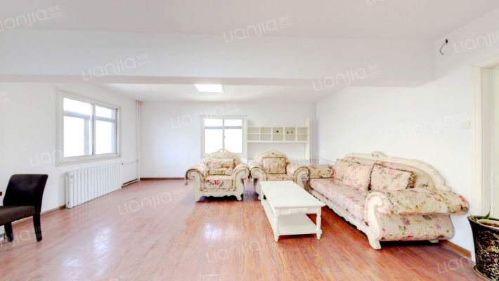 中乒公寓二手房实景图