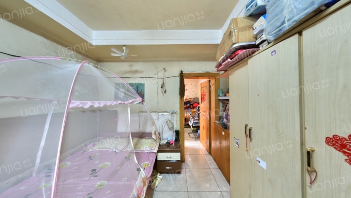 解放路一段25号二手房实景图