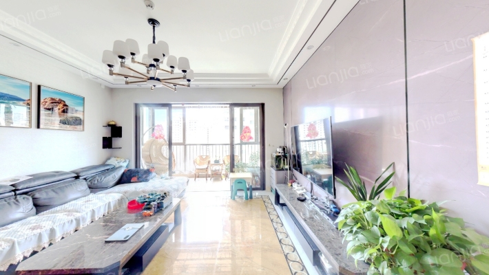 爱丁堡4号院二手房实景图