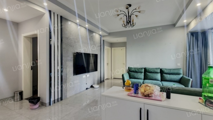 君临嘉龙公馆二手房实景图