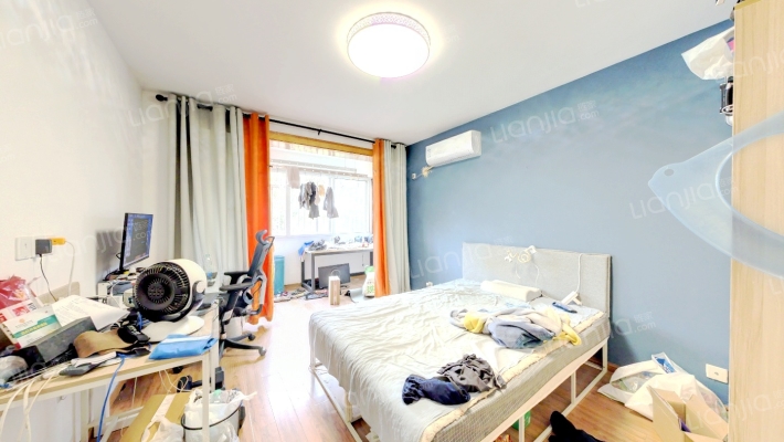 龙柏七村二手房实景图