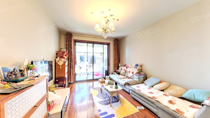 和昌都汇华府二手房实景图