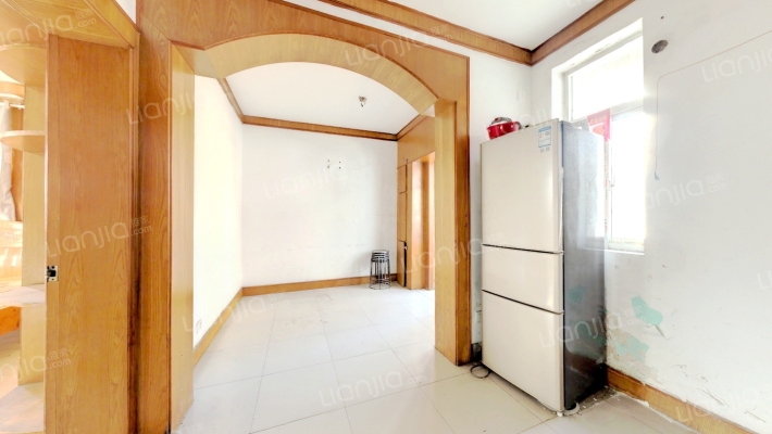 新民西路28号二手房实景图