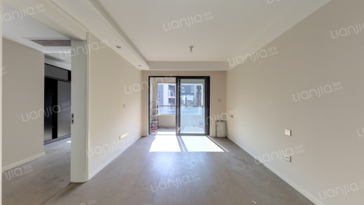 长兴金茂逸墅二手房实景图