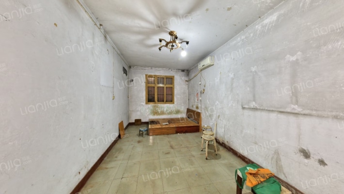 卫生路43号院二手房实景图