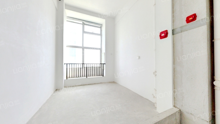 海尔国际广场二手房实景图