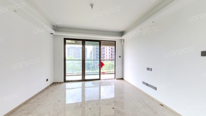 美的爱情云筑二手房实景图