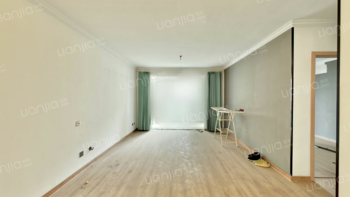 茗悦华庭二手房实景图