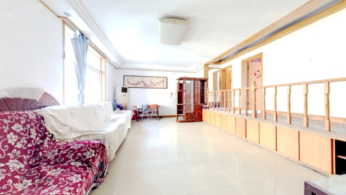 城管局宿舍二手房实景图