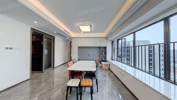 源著天樾府二手房实景图