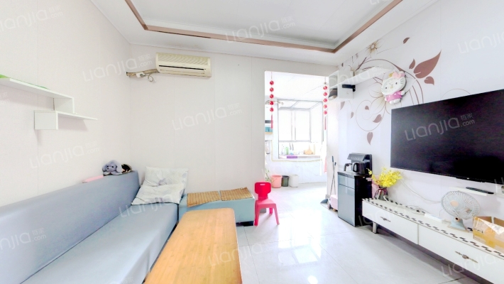 市三王服饰有限公司家属院二手房实景图