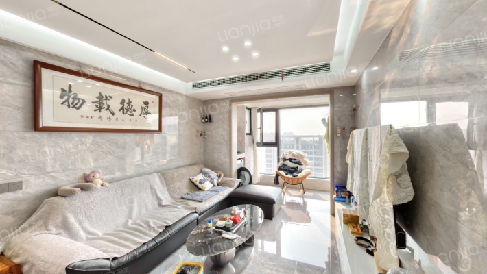 湖畔春晓花园二手房实景图