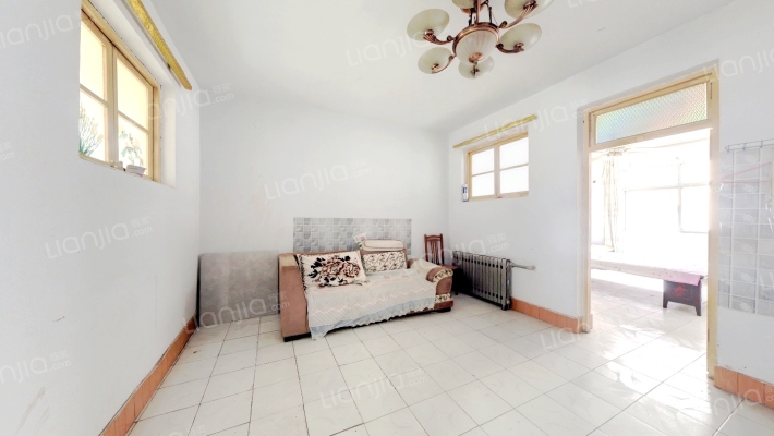 水泥厂宿舍二手房实景图