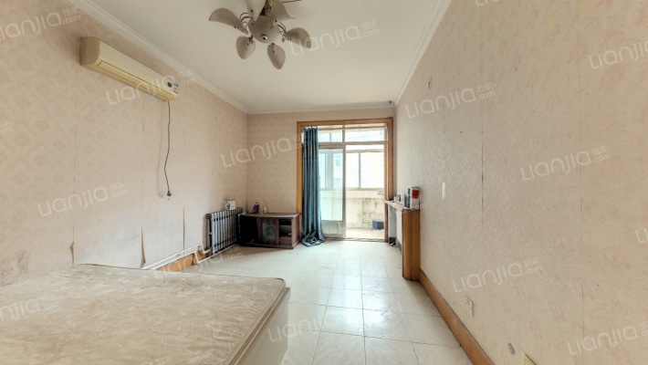 安装公司宿舍楼二手房实景图