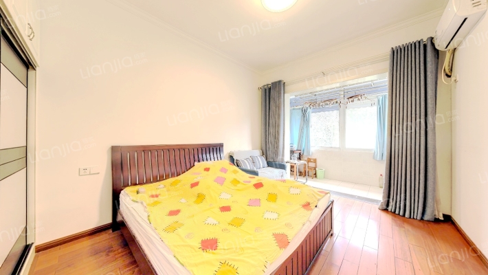 鸡鸣山庄二手房实景图