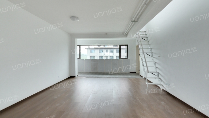 鑫都森林山二手房实景图