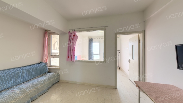 富林国际爱情公寓二手房实景图