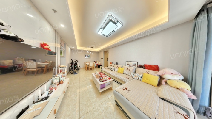 招商依云上城四期二手房实景图