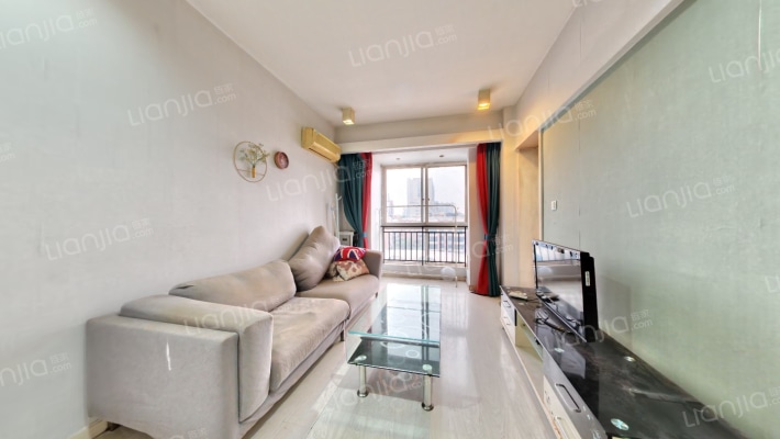 远鸿方程式二手房实景图