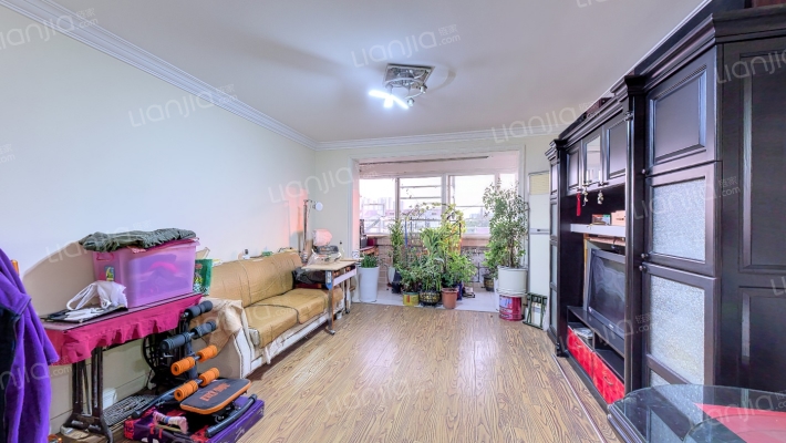 汇金新苑二手房实景图