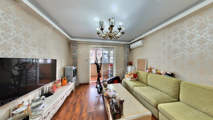 隆鹏园二手房实景图