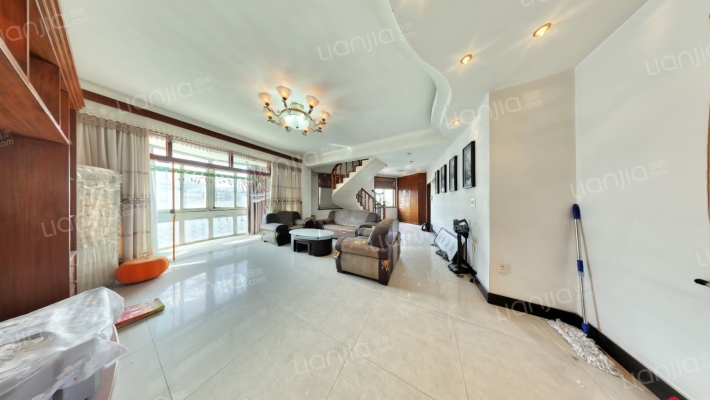 阳光公寓二手房实景图