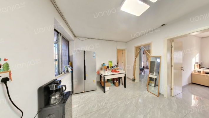 龙柏社区二手房实景图