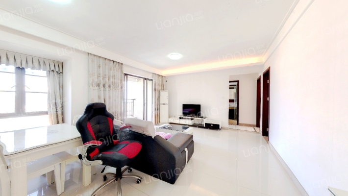 保利香槟国际花园二手房实景图