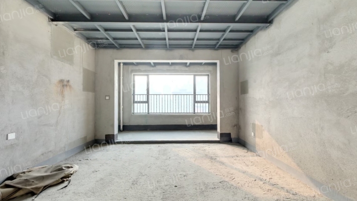 恒达玖玺府二手房实景图