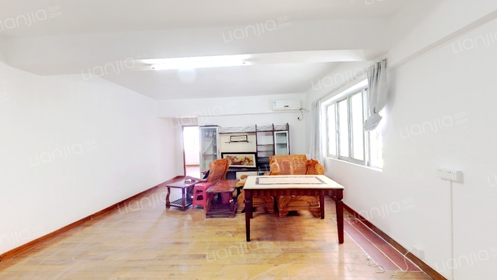 侨源山庄二手房实景图