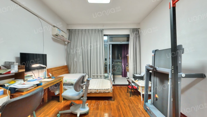 美加湖滨新城二期二手房实景图