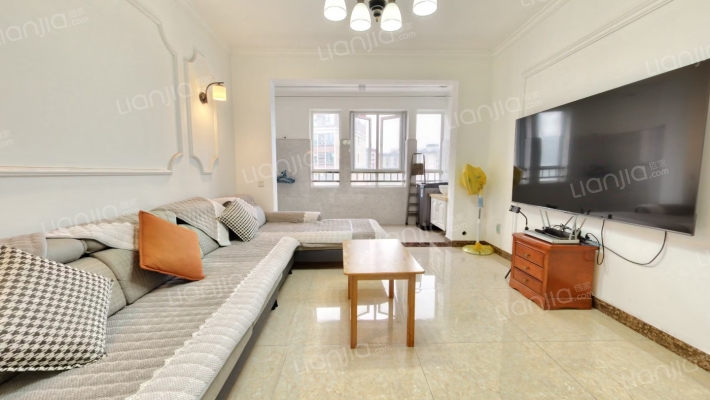 君临山二手房实景图