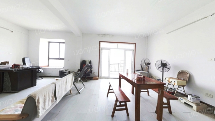 南国名门二手房实景图