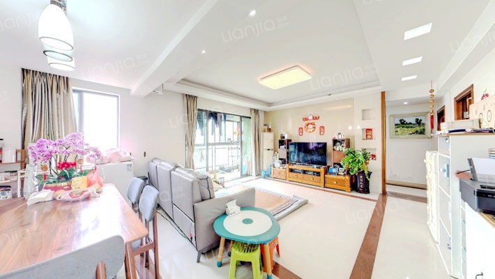 东江国际二手房实景图