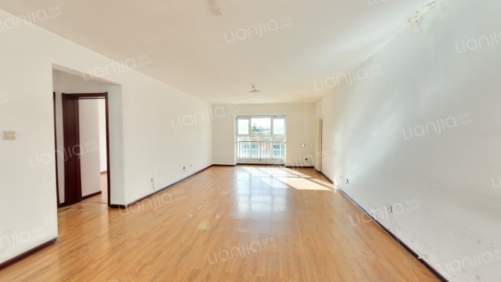 假日雅典城二手房实景图