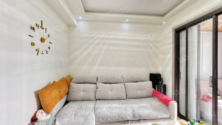 金色年华B区二手房实景图