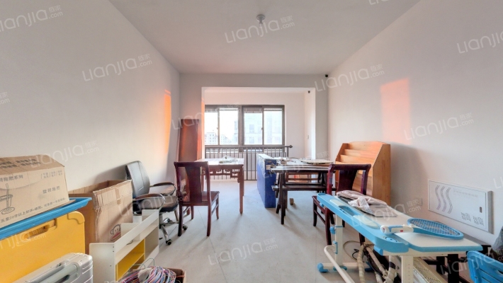 台角雅苑二手房实景图